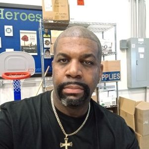 Meet your Posher, Ellis